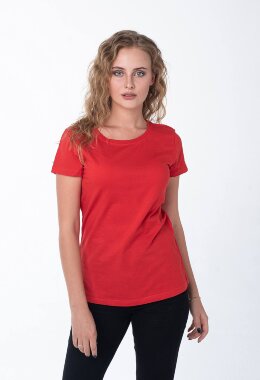 Красная женская футболка